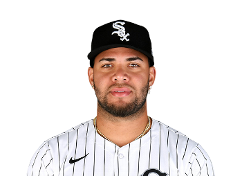 Yoan Moncada Displays Switch Hitting Ability in Batting Practice