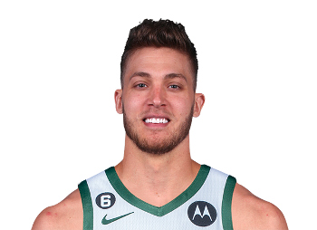 Meyers Leonard - Milwaukee Bucks Center - ESPN (UK)