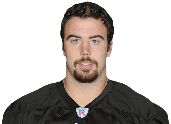 https://a.espncdn.com/combiner/i?img=/i/headshots/nfl/players/full/14225.png&w=350&h=254