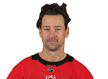 Justin Williams Doesn't Need to Wear the 'C' to Lead the Carolina Hurricanes