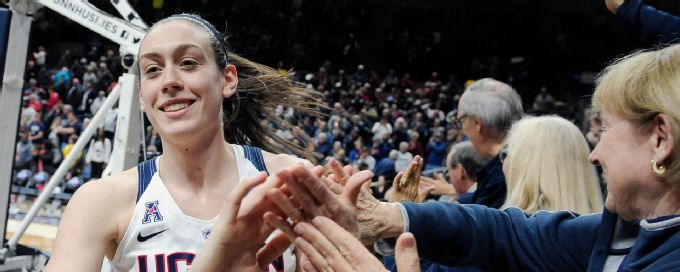 UConn dominates to advance to Sweet 16