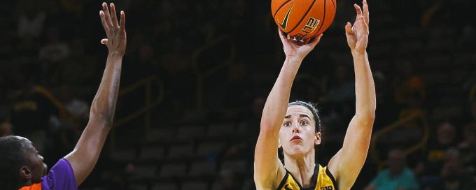 Caitlin Clark notches 26 points and 12 assists in big win