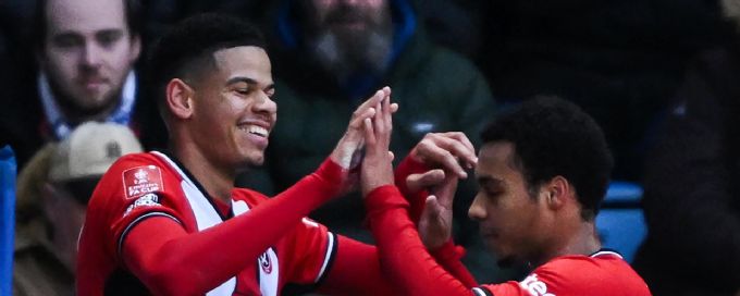 Sheffield United cruises past Gillingham in FA Cup