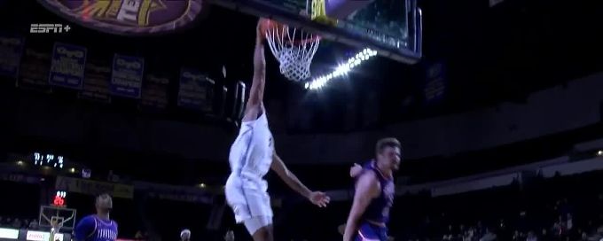 Diante Wood throws down powerful flush vs. Tennessee State Tigers