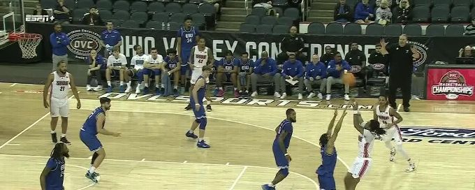Ray'Sean Taylor drains a trey to beat the first-half buzzer