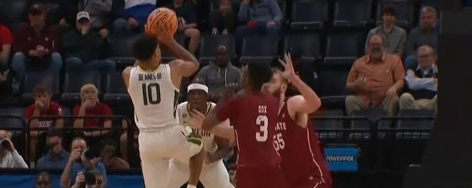 RayJ Dennis drops in pretty floater for Baylor