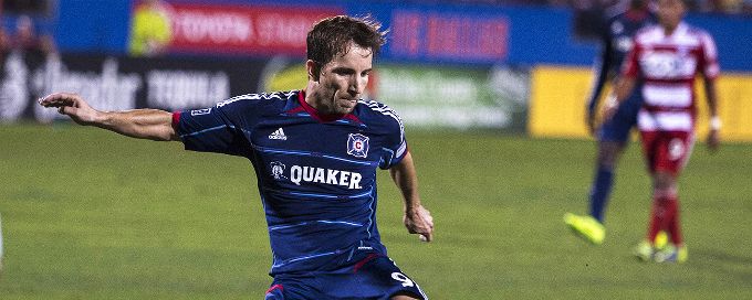 LA Galaxy sign forwards Mike Magee and Emmanuel Boateng