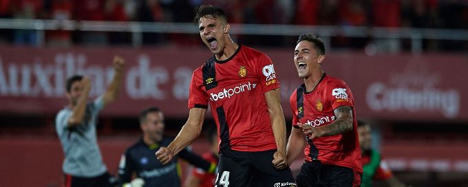 Mallorca shock Depor to win promotion to La Liga
