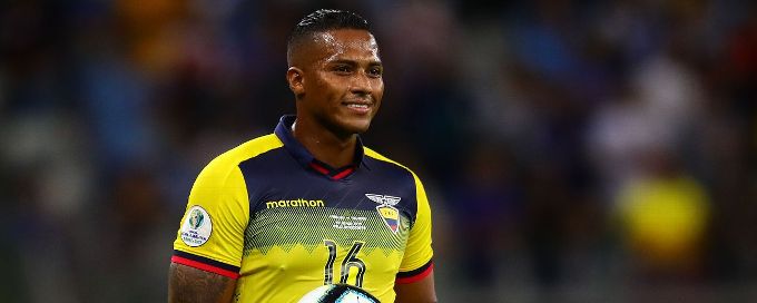 Former United captain Valencia joins LDU Quito