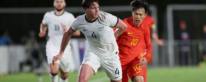 Smith sent off as New Zealand draw 0-0 with China
