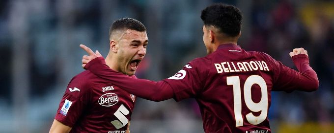 Ten-man Napoli succumb to heavy defeat against rampant Torino