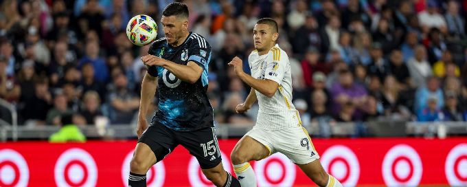 Minnesota United pull even late, play to draw with Galaxy