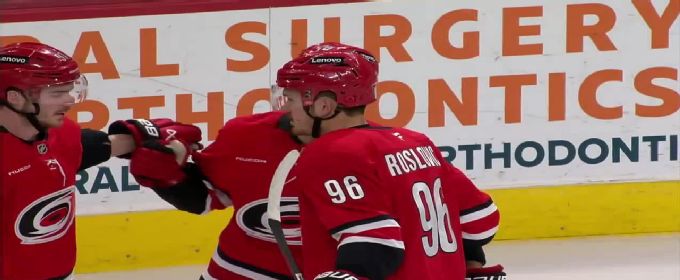 Jack Roslovic nets goal for Hurricanes