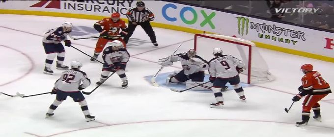 Leo Carlsson nets goal for Ducks