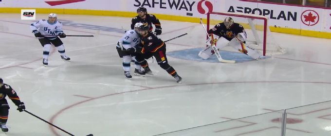 Clayton Keller tallies goal vs. Flames