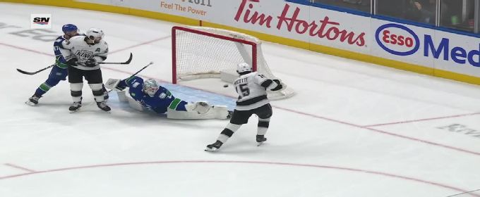 Alex Turcotte scores goal vs. Canucks