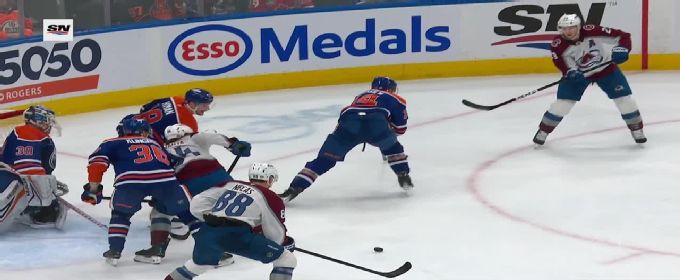 Martin Necas scores goal for Avalanche