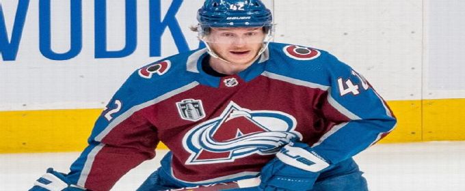 Avalanche defenseman Josh Manson signs two-year extension