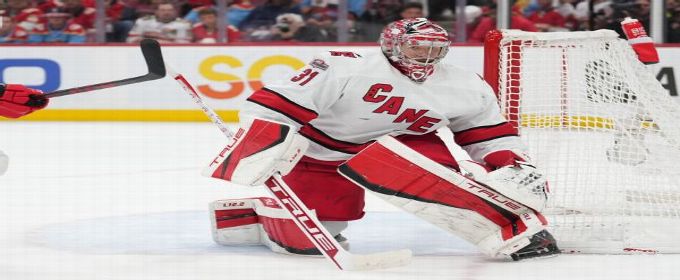 Hurricanes goalie Andersen having knee surgery, out 8-12 weeks