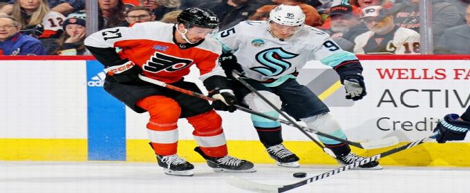 Flyers sign forward Noah Cates to $16 million extension