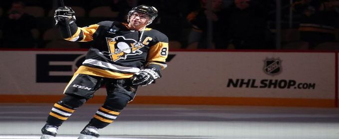 Sidney Crosby breaks Lemieux's Penguins assists record