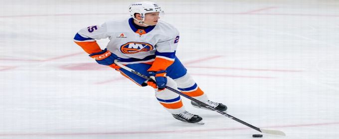 Islanders waive D Dennis Cholowski to open roster spot