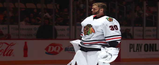 Blackhawks sign G Spencer Knight to 3-year, $17.5M extension