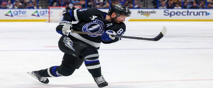 NHL Awards Watch: Who's leading for Hart, Norris, Calder?