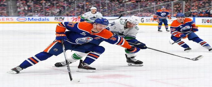 Oilers' McDavid wraps up NHL scoring title with 4-assist finale