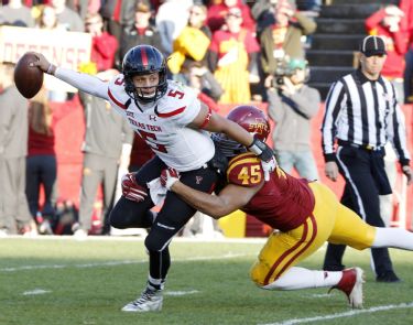 Whitehouse's Patrick Mahomes Outduels Mount Pleasant's Michael