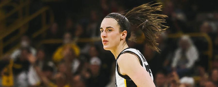 Caitlin Clark dazzles fans with stellar 42-point showing