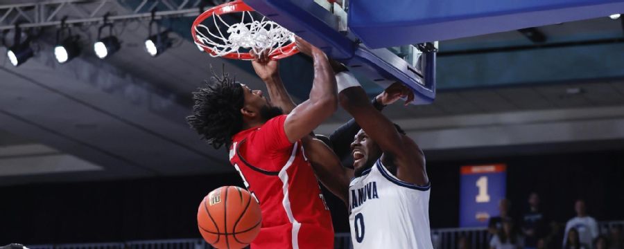 T.J. Bamba posterizes defender on aggressive two-handed jam
