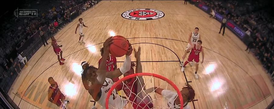 JaQualon Roberts throws down the putback slam for Vandy