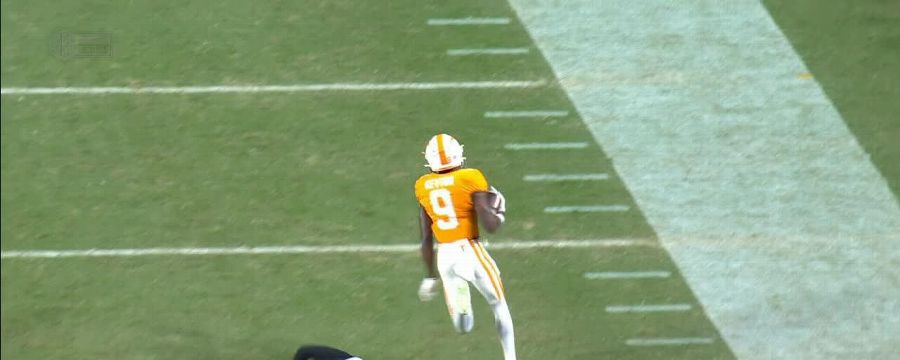 Joe Milton connects for 46-yard TD pass