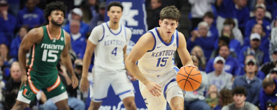 Wildcats take the Hurricanes by storm in Lexington