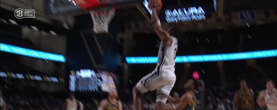 Tyrin Lawrence elevates for dunk vs. Boston College Eagles