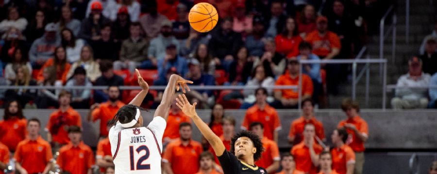 No. 16 Auburn's offensive surge overwhelms Commodores