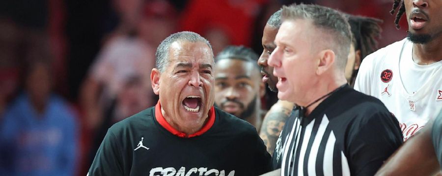 Kelvin Sampson infuriated with officials, gets tossed