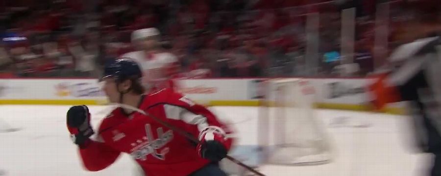 Dylan Strome taps in Capitals' overtime winner