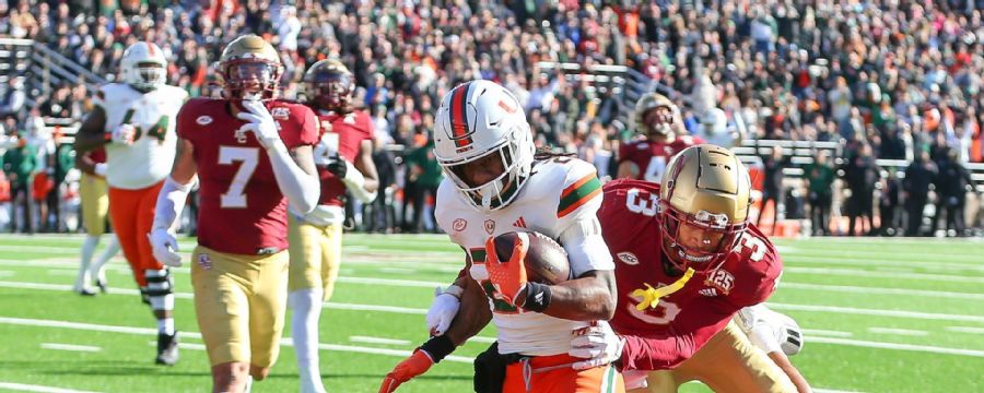 Henry Parrish Jr. gives Miami the lead with 15-yard TD