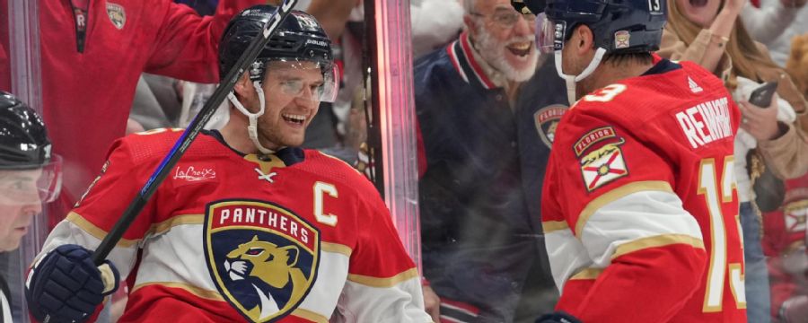 Barkov increases Panthers' lead late in the 3rd period