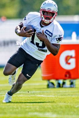 Phillip Dorsett II honors father with name on back of jersey - ESPN - New  England Patriots Blog- ESPN