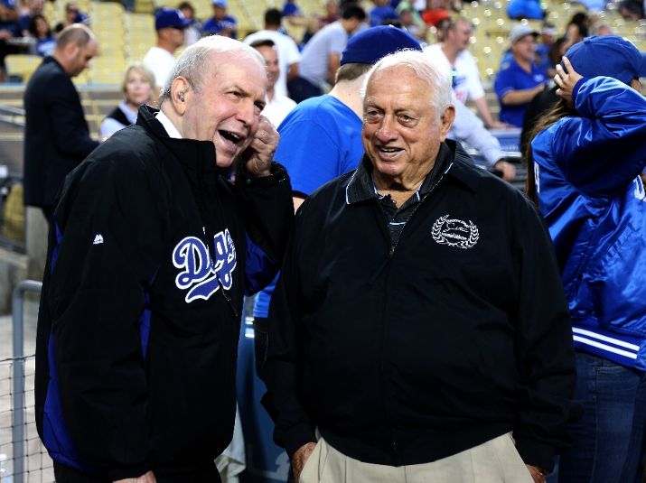 Los Angeles, CA, USA. 18th Sep, 2015. Frank Sinatra Jr. and Tommy Lasorda  chat before Frank Sinatra Night at Dodger Stadium in the game between the  Pittsburg Pirates and the Los Angeles