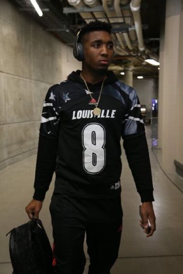 Louisville will retire Lamar Jackson's No. 8 jersey on Nov. 13 at