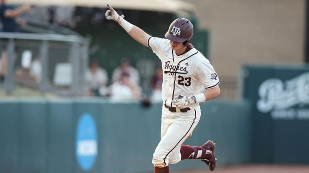 Aggies pounce on Panthers with 10-run fourth frame