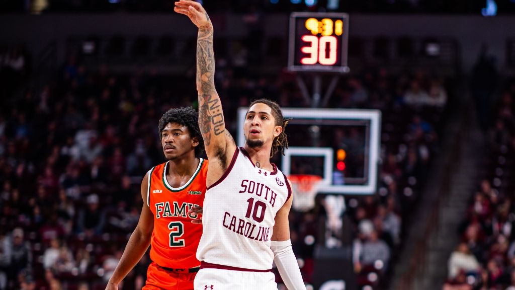 Gamecocks rout Florida A&M in non-conference finale