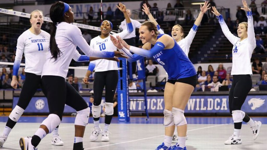Wildcats cruise into second round with sweep of Loyola