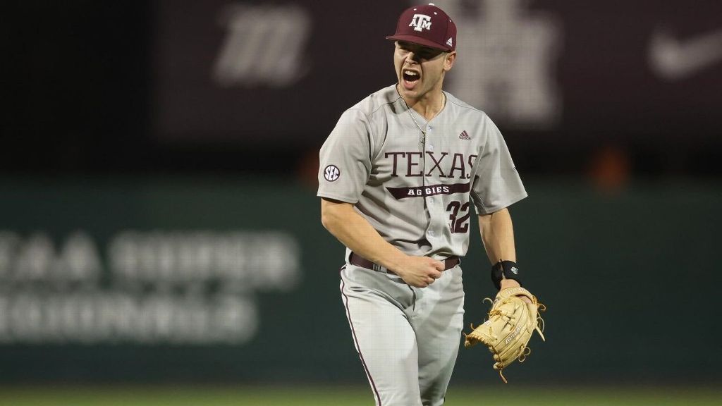 No. 15 Aggies take down Houston at the plate