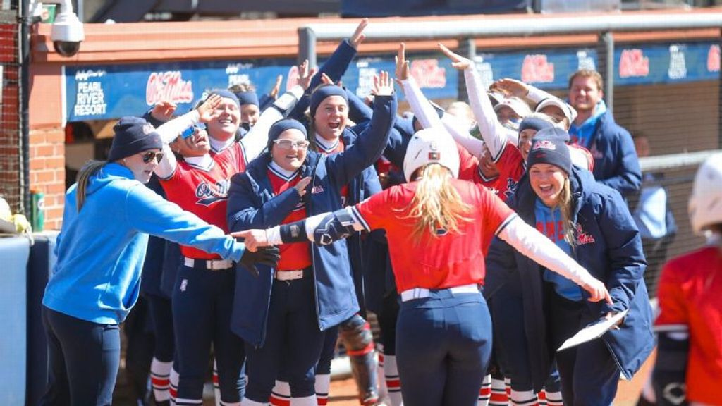 Rebels' bats stay hot to run rule St. Thomas