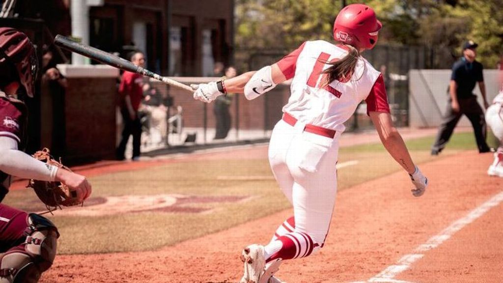 No. 11 Razorbacks' big bats snag series vs. MS State